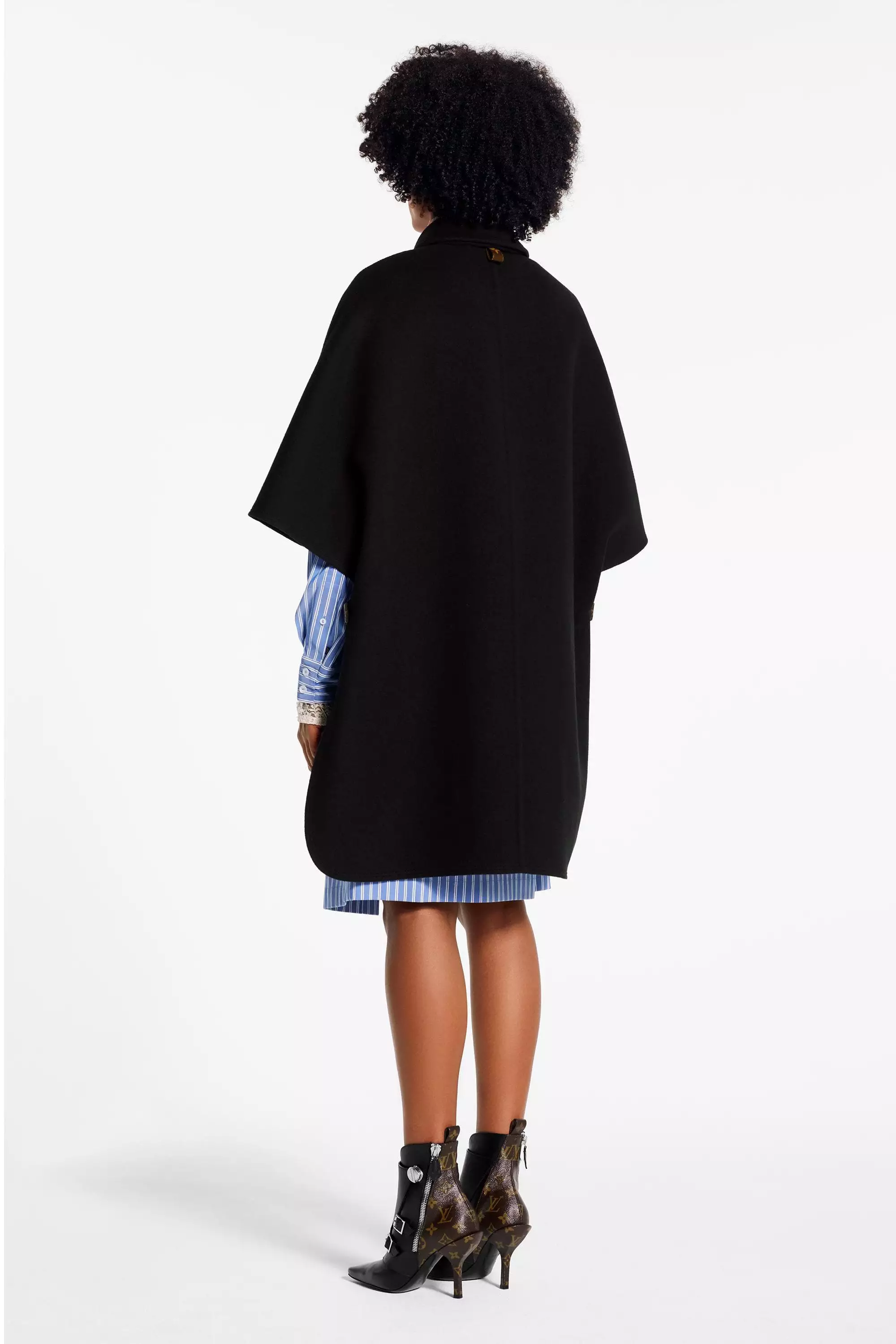 Cape With Chin Strap