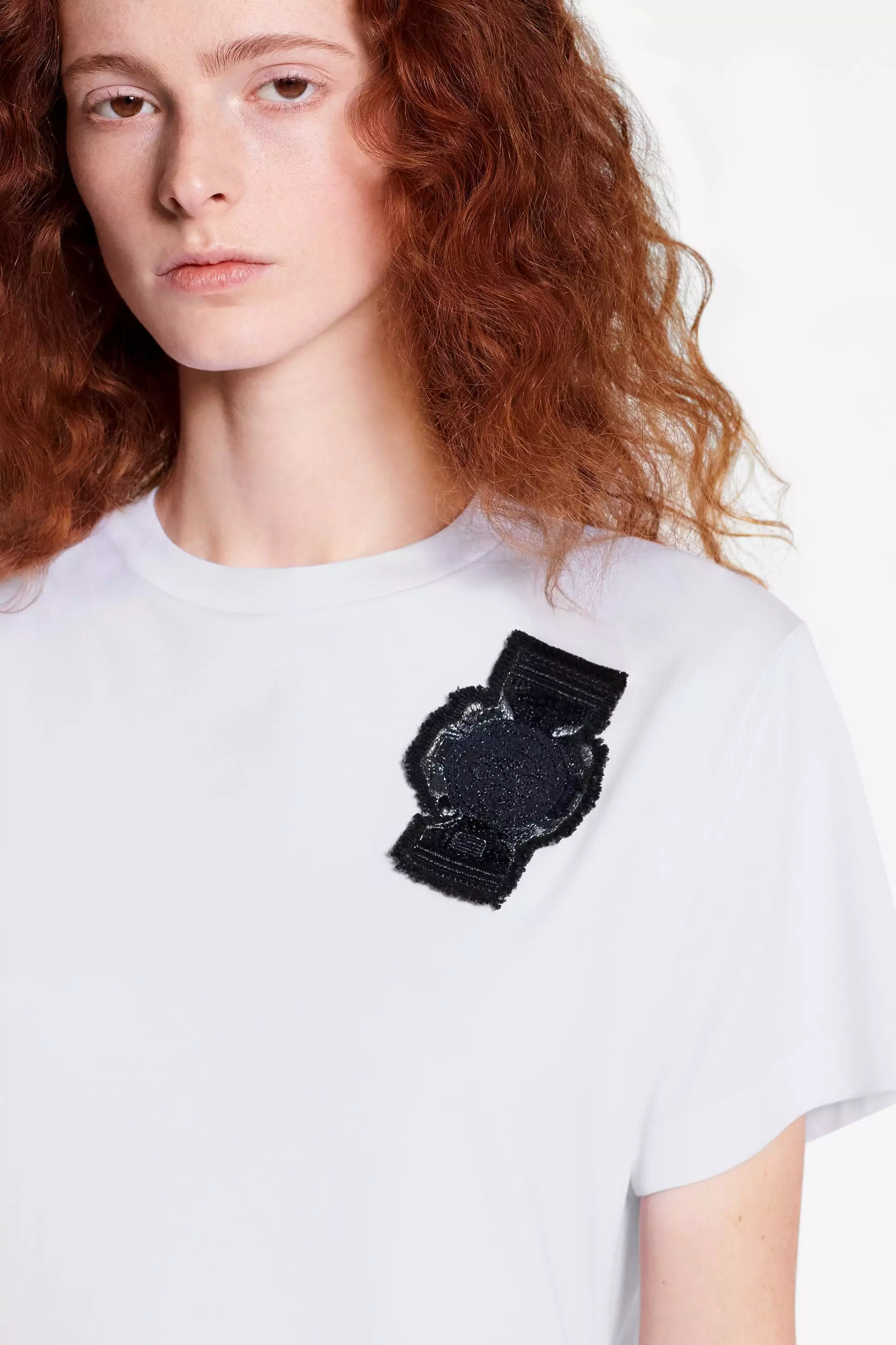 Short Sleeved T-Shirt With Embroidered Patches